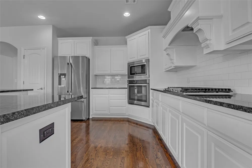 133 W 130th Place S Jenks, OK 74037