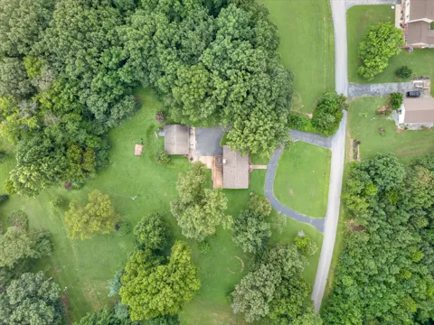 252 Edgewood Dr