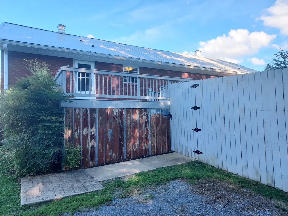 183 Taylor Ln Lafayette, TN 37083