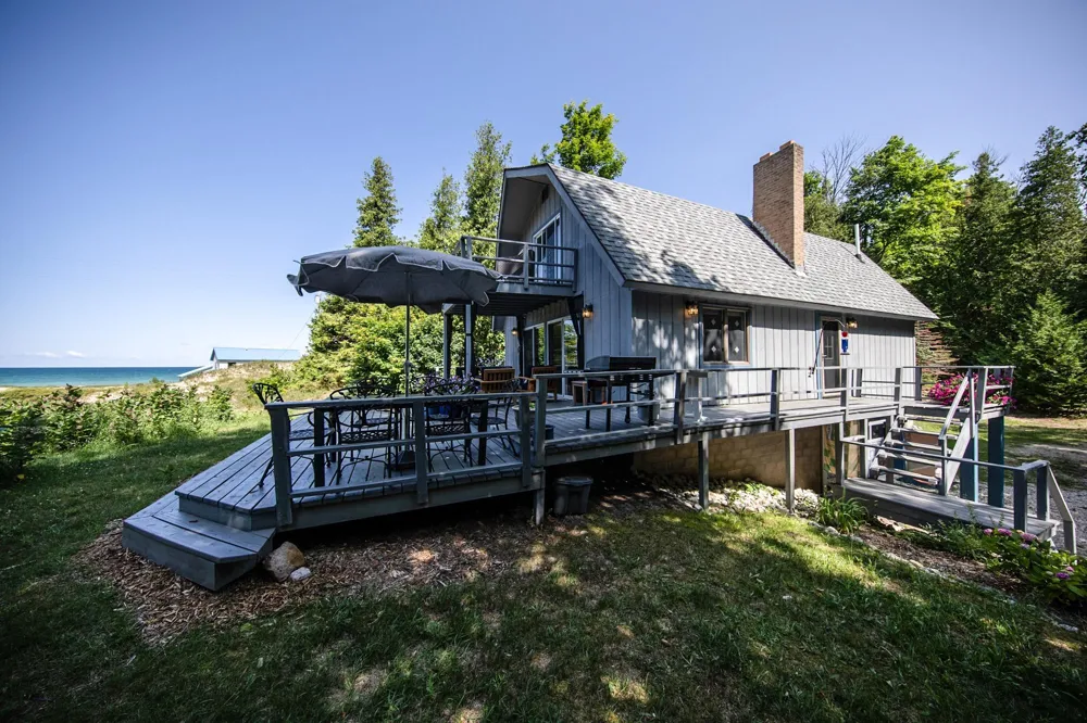 28095 Driftwood Court St James Township, MI 49782