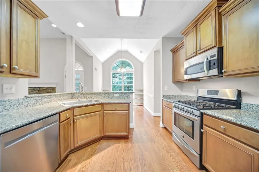 59 Rocky Circle NE White, GA 30184