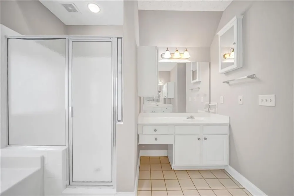 59 Rocky Circle NE White, GA 30184