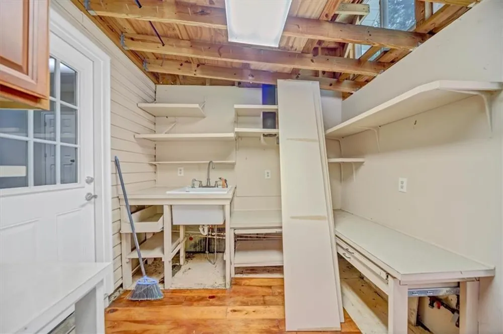 59 Rocky Circle NE White, GA 30184