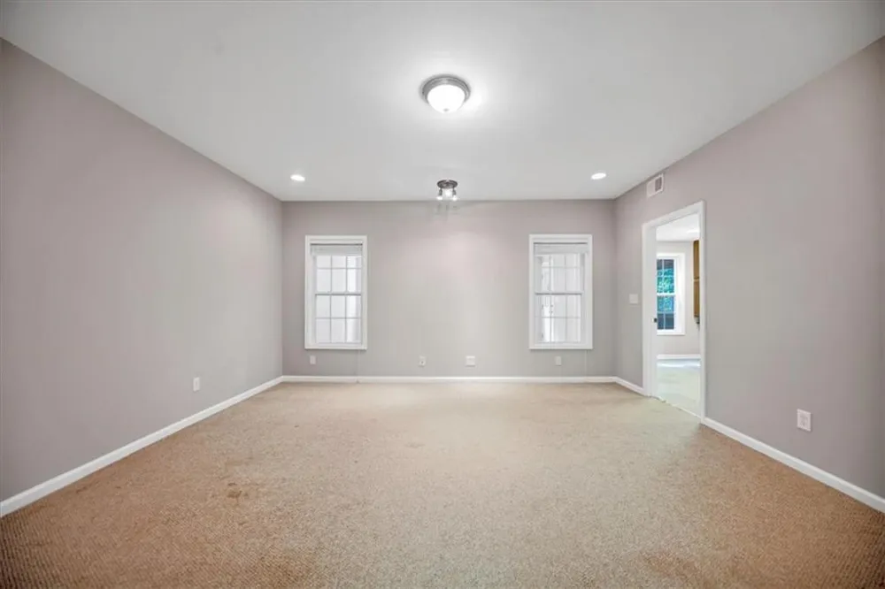 59 Rocky Circle NE White, GA 30184