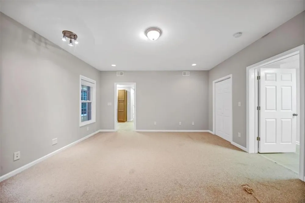 59 Rocky Circle NE White, GA 30184
