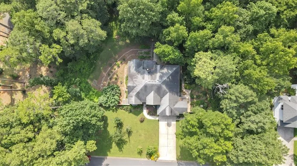 59 Rocky Circle NE White, GA 30184