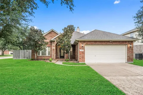 2119 Kingfisher Court