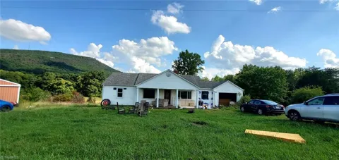 2185 Flat Rock Road