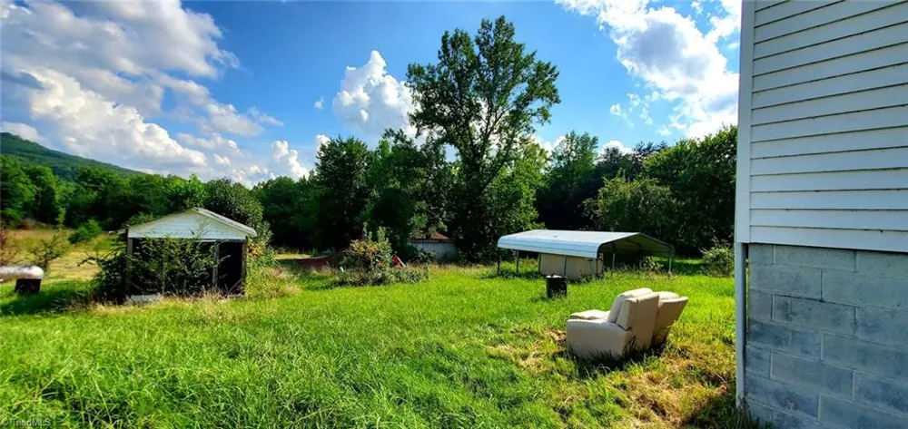 2185 Flat Rock Road Pinnacle, NC 27043