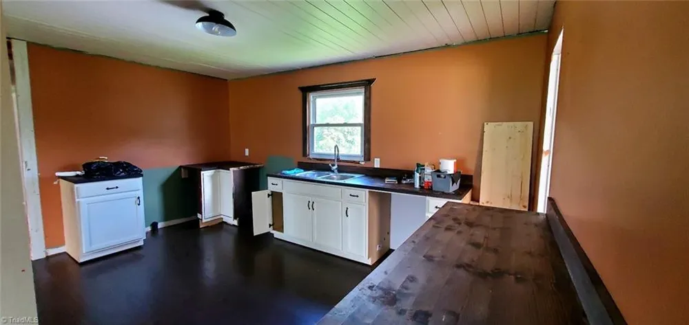 2185 Flat Rock Road Pinnacle, NC 27043