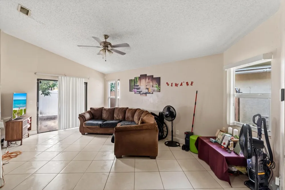 312 BISHOP ROAD North Lauderdale, FL 33068