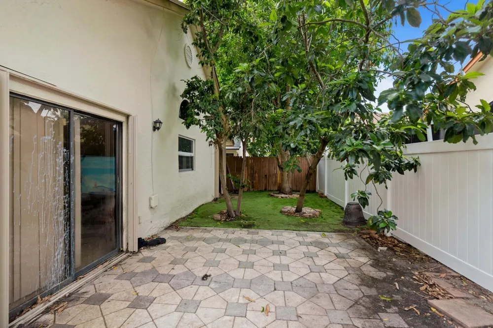 312 BISHOP ROAD North Lauderdale, FL 33068