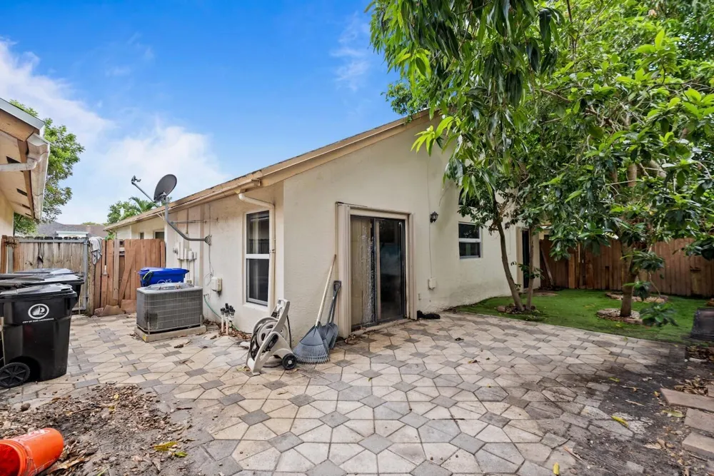 312 BISHOP ROAD North Lauderdale, FL 33068
