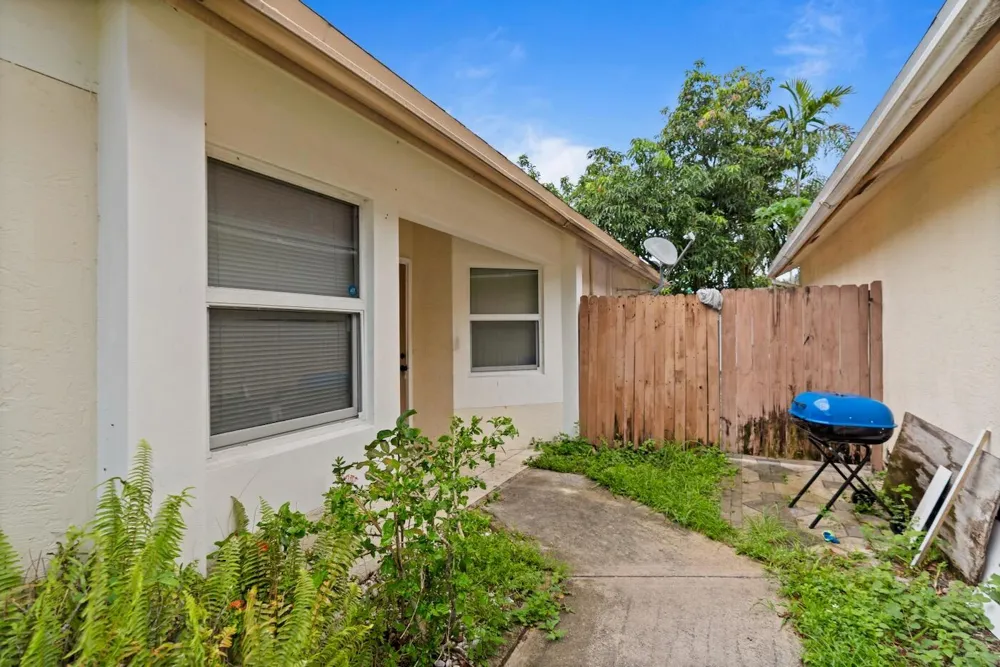 312 BISHOP ROAD North Lauderdale, FL 33068