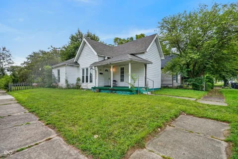 1502 Cedar
