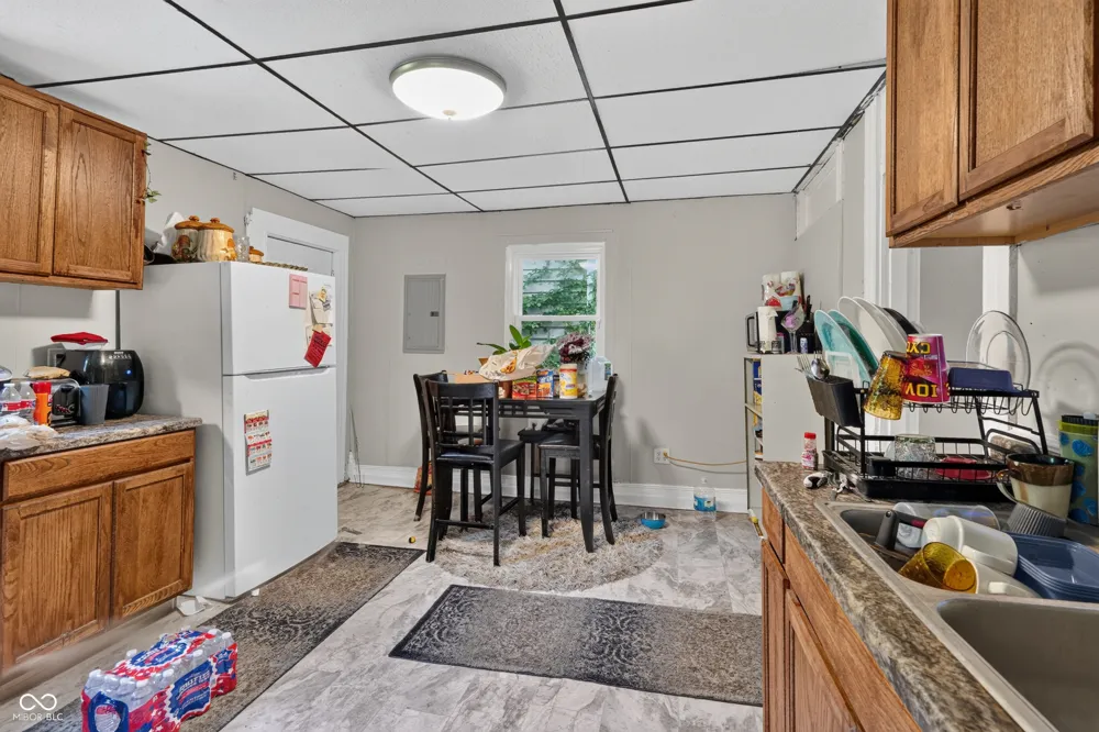 2415 Cedar Anderson, IN 46016