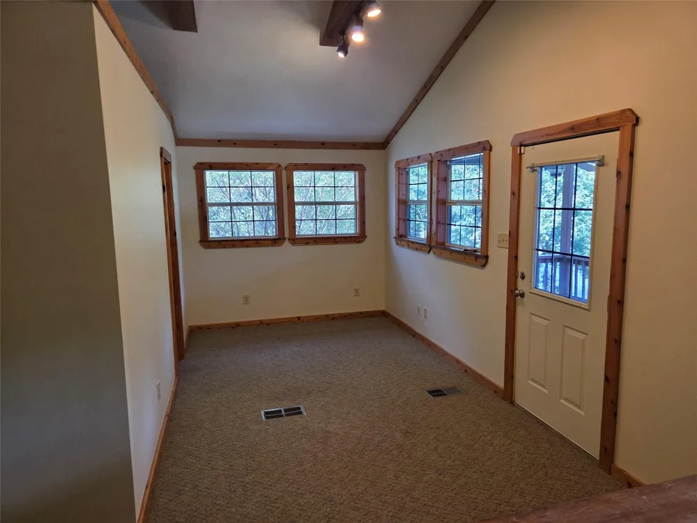 15318 Arrowhead Loop W Willis, TX 77378