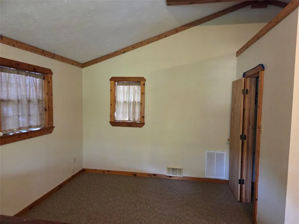 15318 Arrowhead Loop W Willis, TX 77378