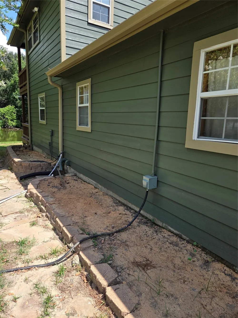 15318 Arrowhead Loop W Willis, TX 77378