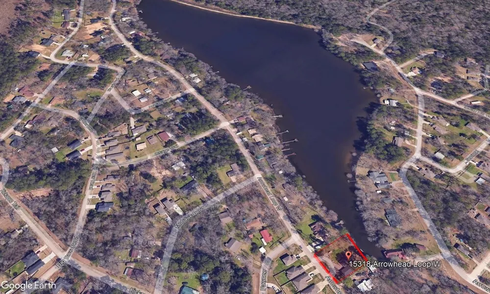 15318 Arrowhead Loop W Willis, TX 77378