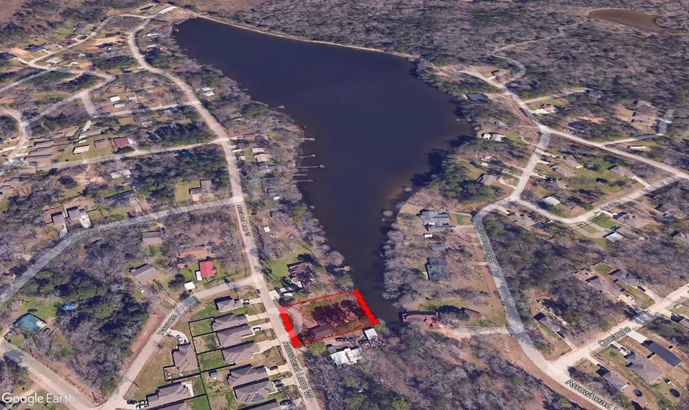15318 Arrowhead Loop W Willis, TX 77378