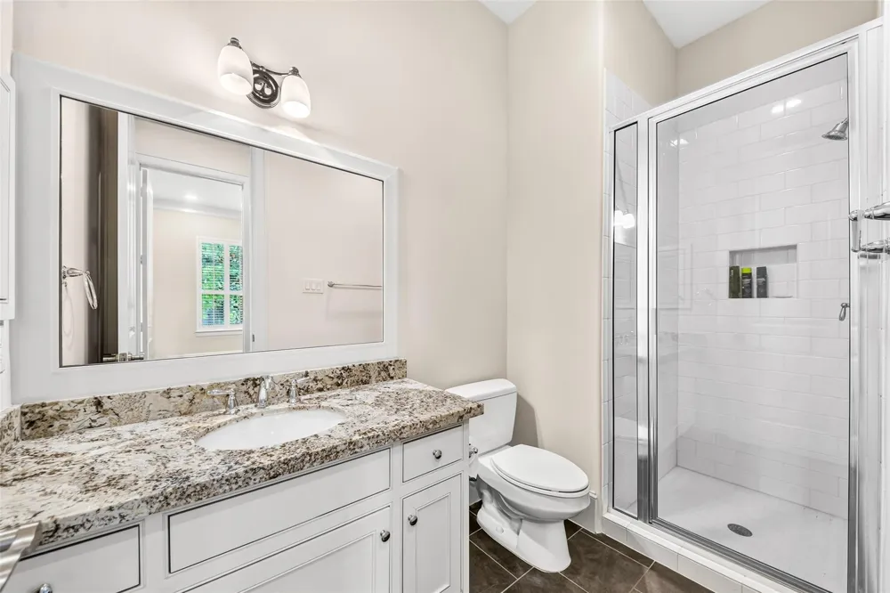 5216 Locust Street Bellaire, TX 77401