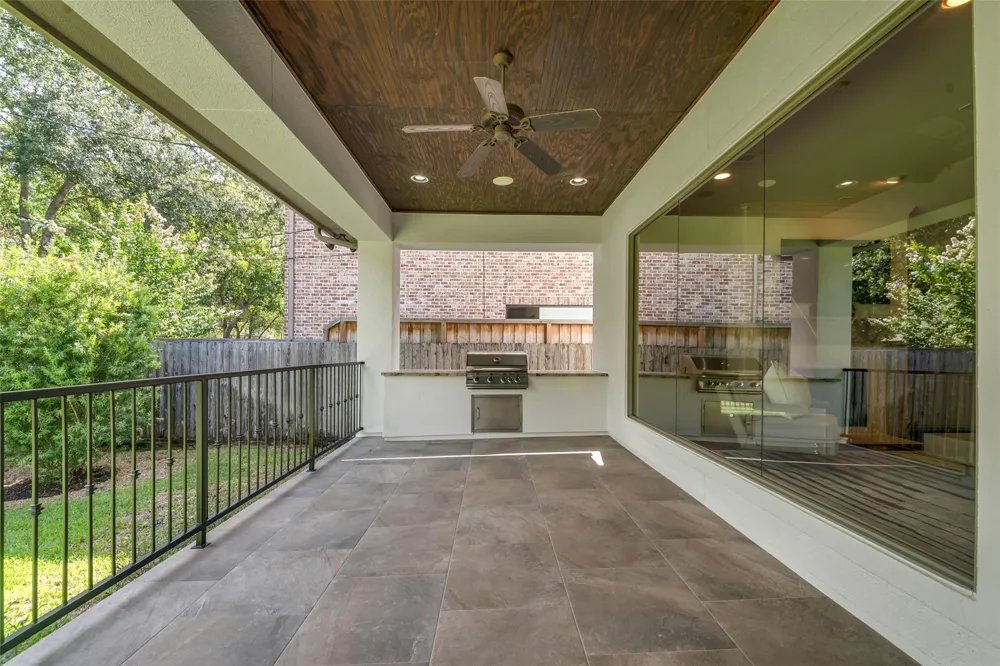 5216 Locust Street Bellaire, TX 77401