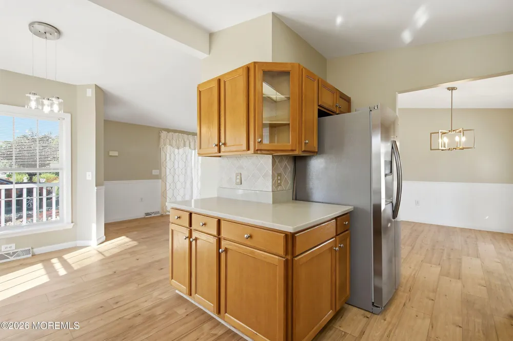 99 Oak Ridge Lane Manahawkin, NJ 08050