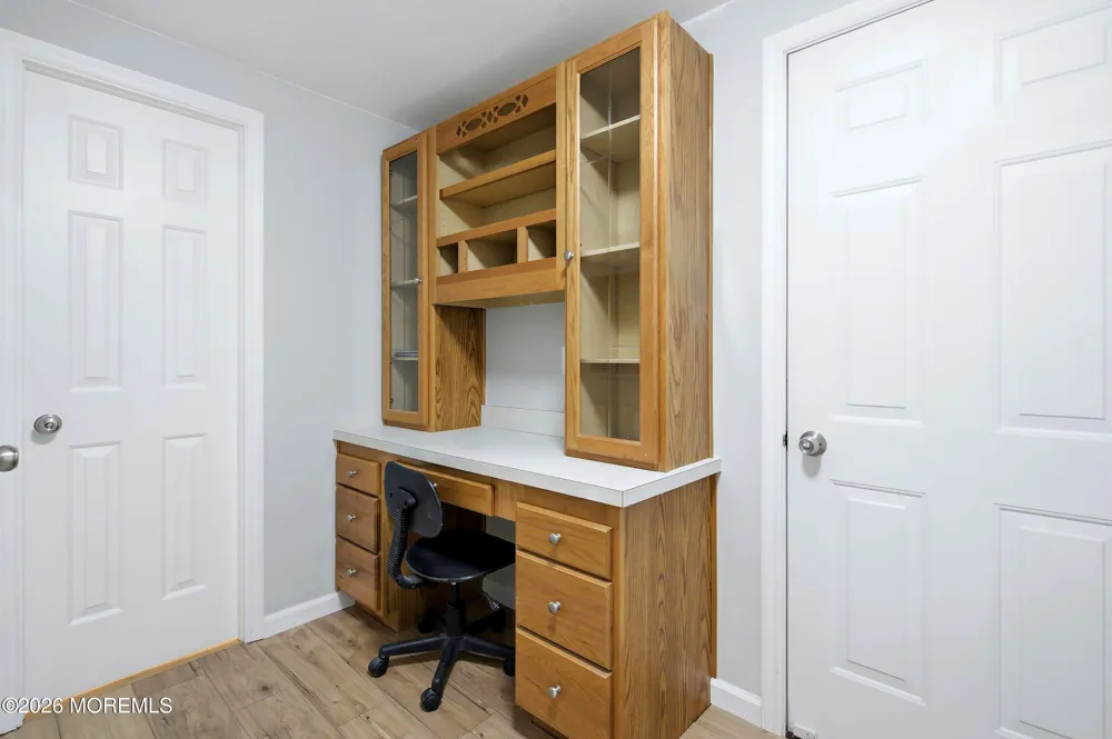 99 Oak Ridge Lane Manahawkin, NJ 08050