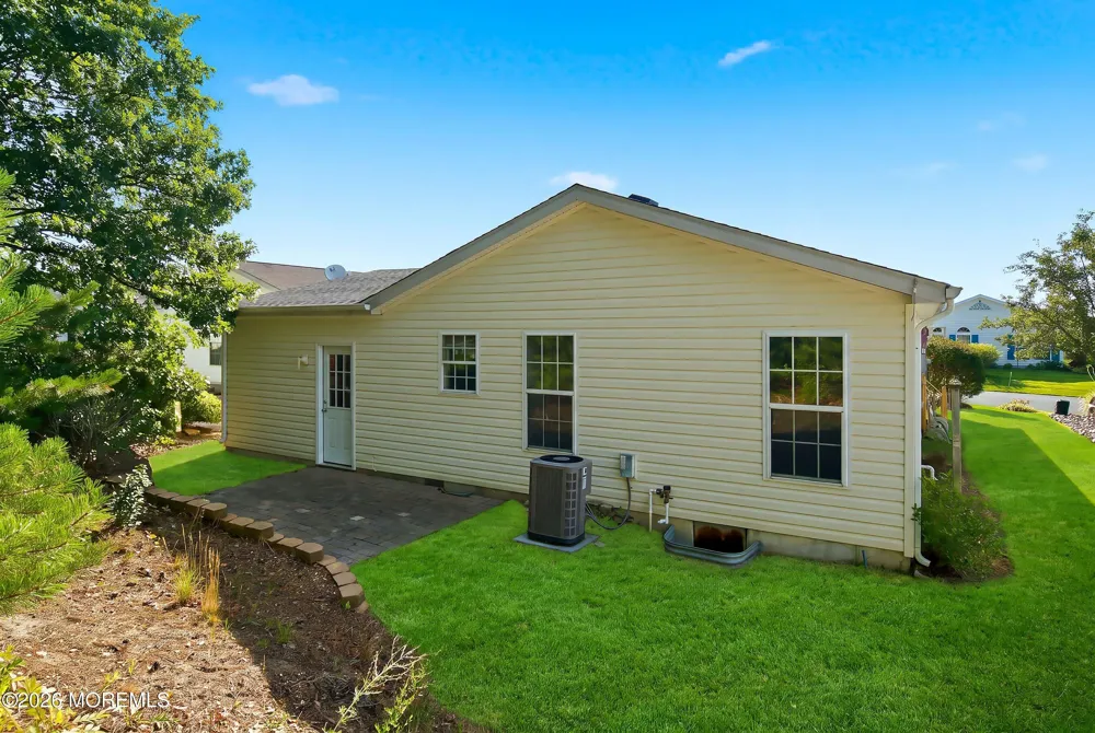 99 Oak Ridge Lane Manahawkin, NJ 08050