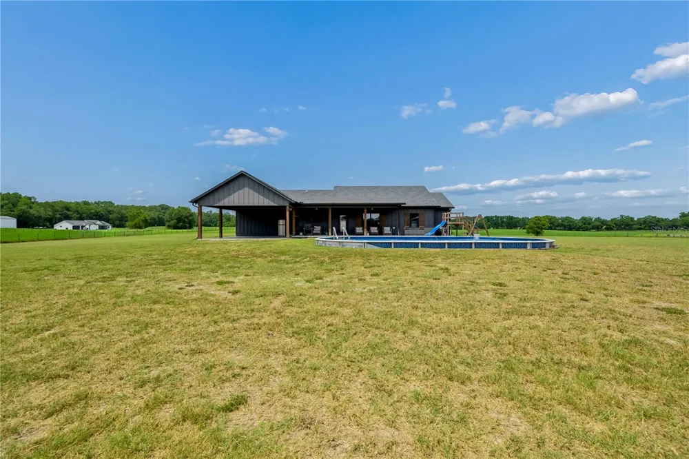 3396 NW 31ST AVENUE Bell, FL 32619