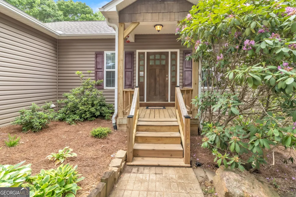 378 Harper LN Royston, GA 30662