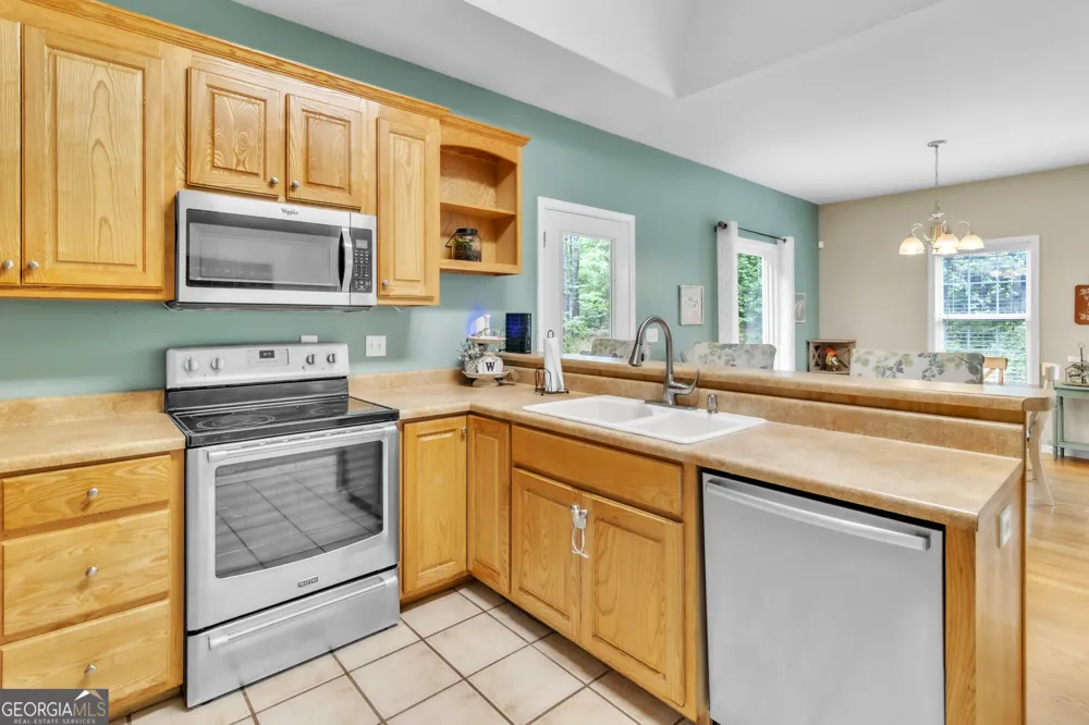 378 Harper LN Royston, GA 30662