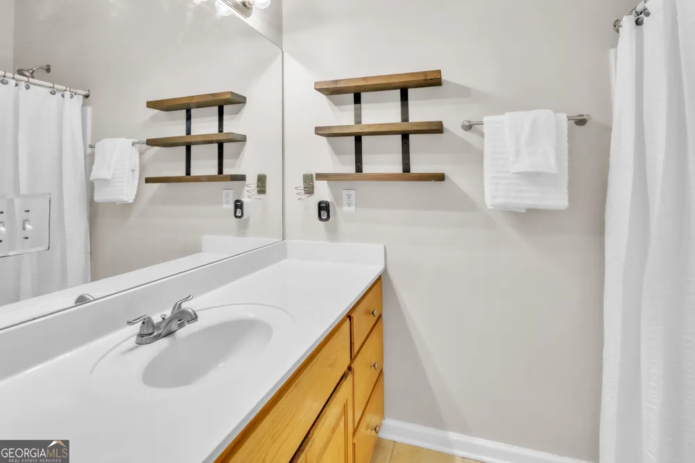 378 Harper LN Royston, GA 30662