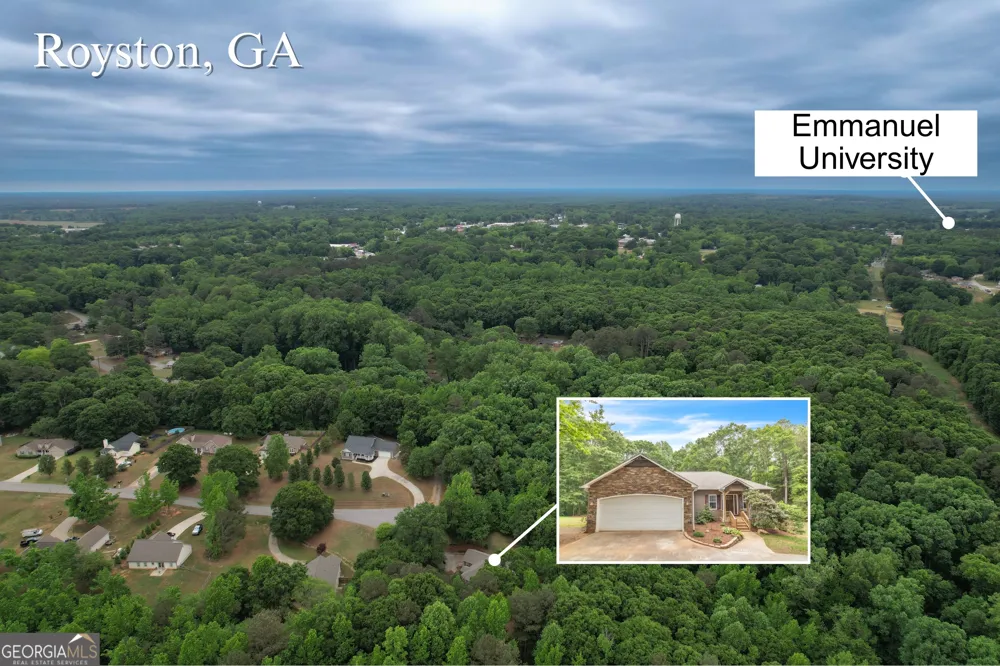 378 Harper LN Royston, GA 30662