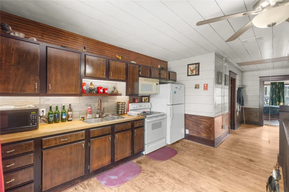 209 Pecan Street Roxton, TX 75477