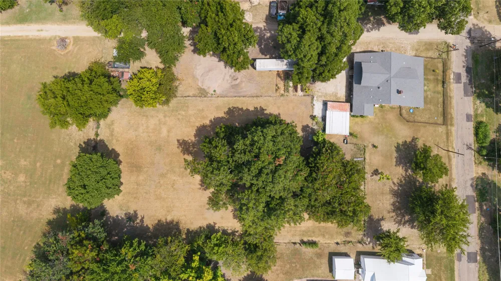 209 Pecan Street Roxton, TX 75477