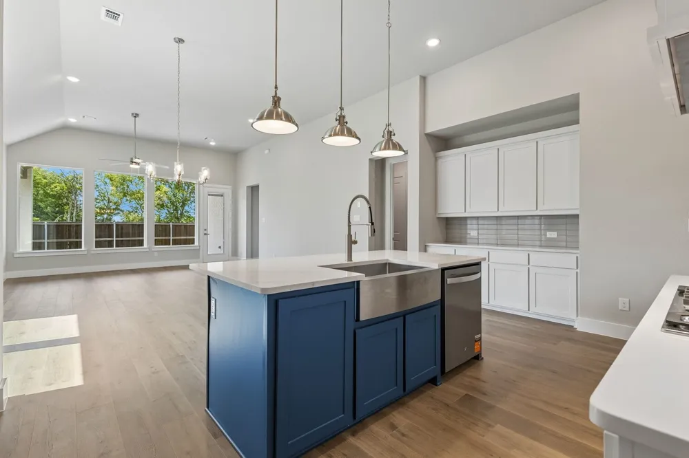 1005 Goldenrod Drive Justin, TX 76247
