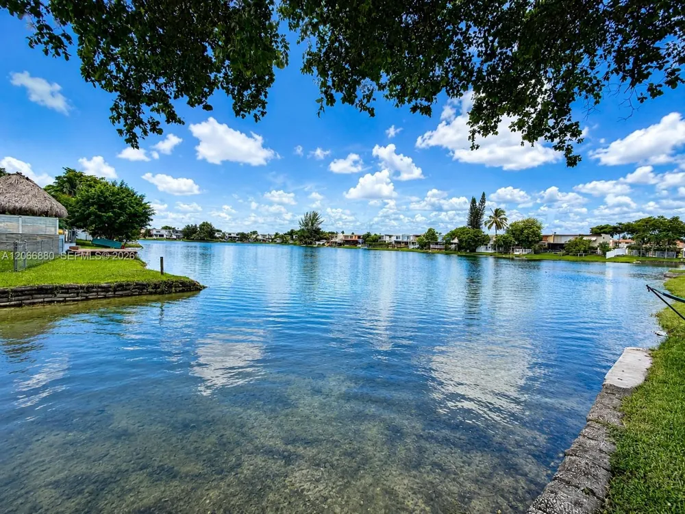 1720 W 75th St Hialeah, FL 33014