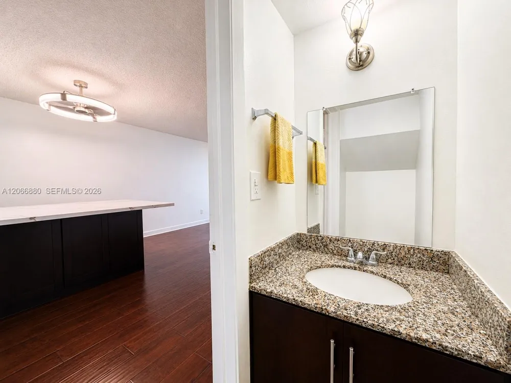 1720 W 75th St Hialeah, FL 33014