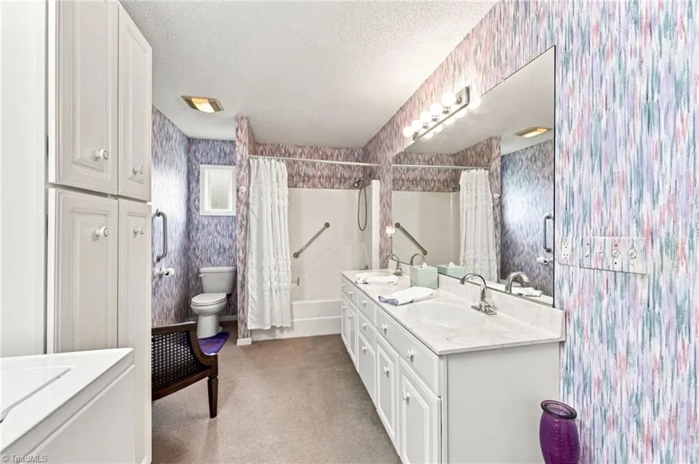1824 Binkley Road East Bend, NC 27018