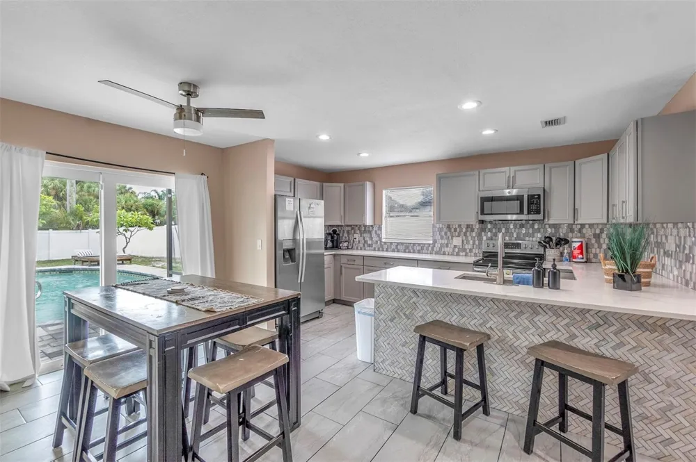 2714 42ND STREET W Bradenton, FL 34205