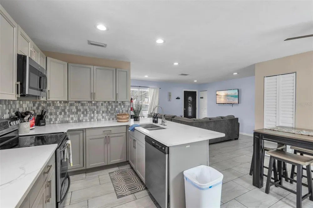 2714 42ND STREET W Bradenton, FL 34205