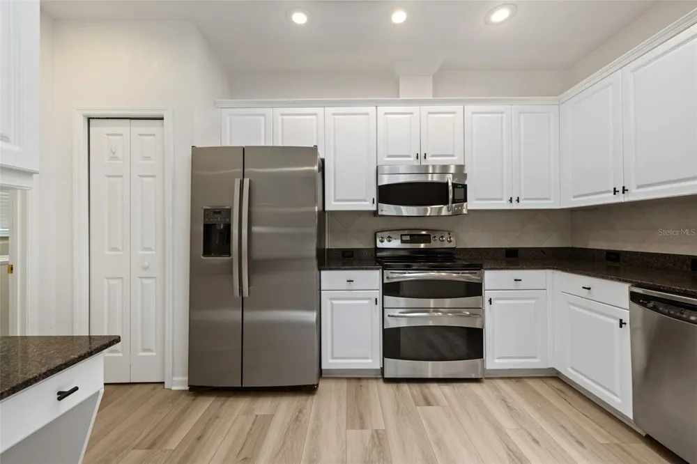 3033 SW 98TH DRIVE Gainesville, FL 32608