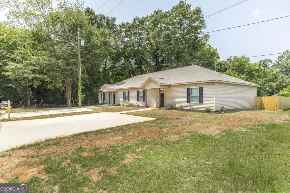 202B West ST Warner Robins, GA 31088