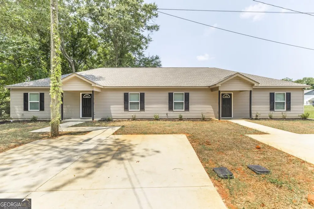 202B West ST Warner Robins, GA 31088