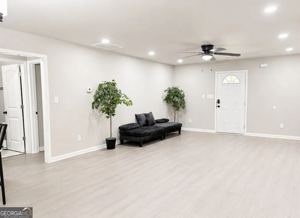 202B West ST Warner Robins, GA 31088