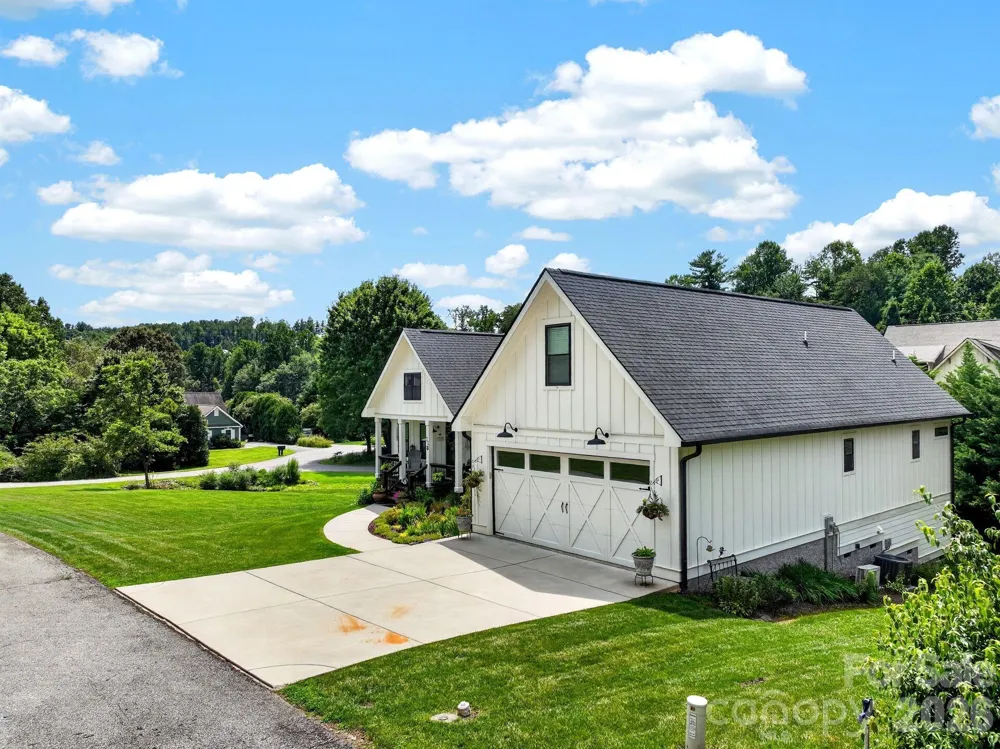 35 Meadow Haven Court Mills River, NC 28759