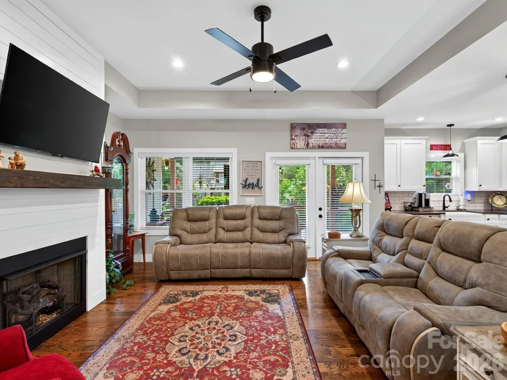 35 Meadow Haven Court Mills River, NC 28759