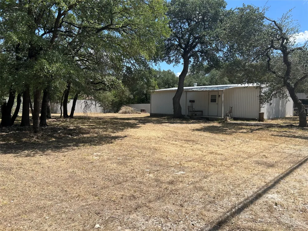 160 County Road 1709 Clifton, TX 76634